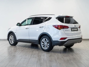 Внедорожник Hyundai Santa Fe 2018 года, 2699000 рублей, Саратов