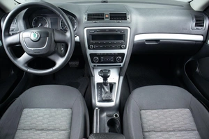 Лифтбек Skoda Octavia 2011 года, 869000 рублей, Оренбург