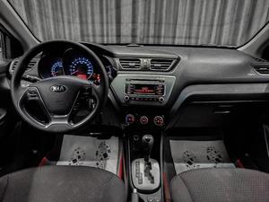 Седан Kia Rio 2016 года, 880000 рублей, Красноярск