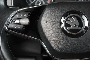 Внедорожник Skoda Karoq 2021 года, 2189000 рублей, Тюмень