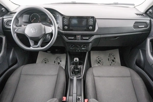 Лифтбек Volkswagen Polo 2021 года, 1349000 рублей, Красноярск