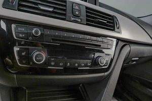 Седан BMW 3 серия 2017 года, 1919000 рублей, Челябинск