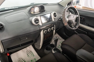 Хетчбэк Toyota Ist 2003 года, 499000 рублей, Томск