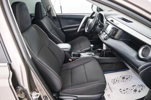 Внедорожник Toyota RAV4 2018 года, 2599000 рублей, Красноярск