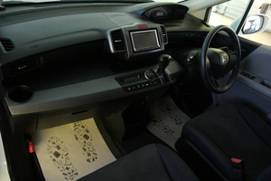 Минивэн Honda Freed 2010 года, 1039000 рублей, Омск