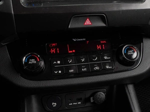 Внедорожник Kia Sportage 2011 года, 1380000 рублей, Тюмень