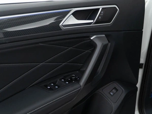 Внедорожник Volkswagen Tiguan 2021 года, 4107444 рублей, Москва