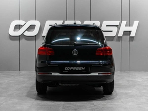 Внедорожник Volkswagen Tiguan 2013 года, 1544000 рублей, Тюмень