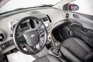 Седан Chevrolet Aveo 2013 года, 569000 рублей, Пермь