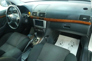 Седан Toyota Avensis 2008 года, 949000 рублей, Омск