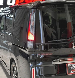 Минивэн Honda Stepwgn Spada 2021 года, 2557000 рублей, Красноярск