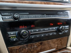 Седан BMW 7 серия 2012 года, 2319000 рублей, Краснодар