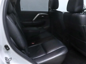 Внедорожник Mitsubishi Montero Sport 2022 года, 4200000 рублей, Красноярск