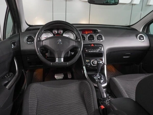 Хетчбэк Peugeot 308 2012 года, 670000 рублей, Воронеж