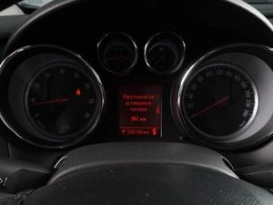 Хетчбэк Opel Astra 2012 года, 869000 рублей, Минеральные Воды