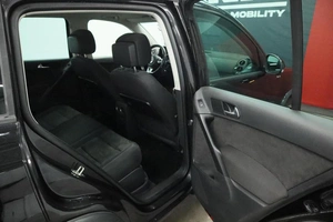 Внедорожник Volkswagen Tiguan 2016 года, 1865000 рублей, Курск