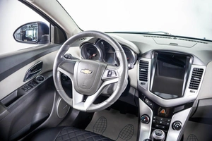 Седан Chevrolet Cruze 2010 года, 619000 рублей, Пермь