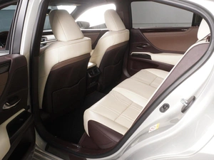 Седан Lexus ES 2019 года, 3849000 рублей, Минеральные Воды