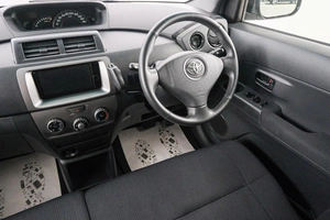 Минивэн Toyota bB 2012 года, 849000 рублей, Красноярск