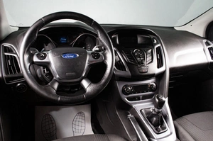 Хетчбэк Ford Focus 2013 года, 1019000 рублей, Сургут