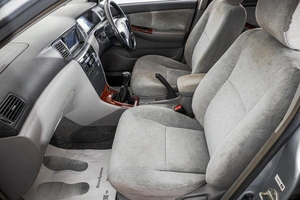 Седан Toyota Corolla 2001 года, 499000 рублей, Барнаул