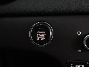 Внедорожник Kia Sportage 2019 года, 2299000 рублей, Воронеж