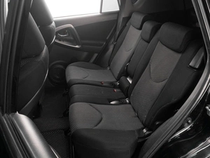 Внедорожник Toyota RAV4 2011 года, 1399000 рублей, Тюмень
