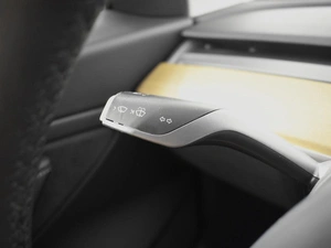 Седан Tesla Model 3 2021 года, 3299900 рублей, Казань