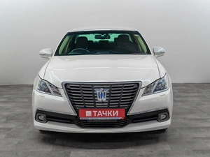 Седан Toyota Crown 2014 года, 2000000 рублей, Красноярск