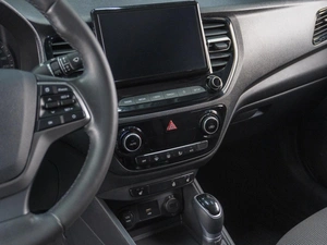 Седан Hyundai Solaris 2022 года, 1799000 рублей, Сургут