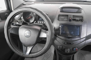 Хетчбэк Chevrolet Spark 2011 года, 429000 рублей, Кемерово