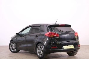 Хетчбэк Kia Ceed 2014 года, 899000 рублей, Омск