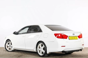 Седан Toyota Camry 2012 года, 1399000 рублей, Тюмень