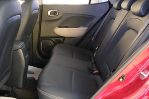 Внедорожник Hyundai Venue 2021 года, 2199000 рублей, Омск