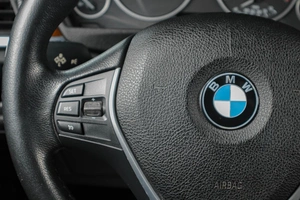 Седан BMW 3 серия 2015 года, 2019000 рублей, Тюмень
