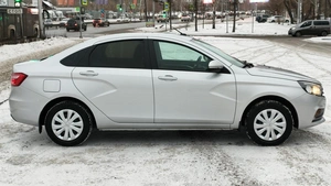 Седан ВАЗ (LADA) Vesta 2017 года, 865000 рублей, Красноярск