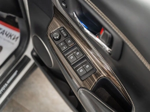 Внедорожник Toyota Harrier 2014 года, 2460000 рублей, Красноярск