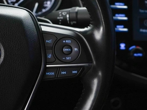 Седан Toyota Camry 2019 года, 2673444 рублей, Москва
