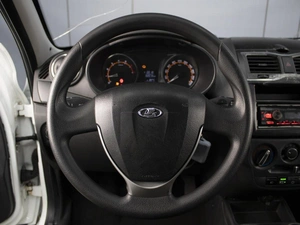 Седан ВАЗ (LADA) Granta 2020 года, 570000 рублей, Омск