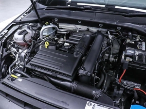 Универсал Volkswagen Golf 2015 года, 1300000 рублей, Красноярск