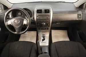 Седан Toyota Corolla 2007 года, 599000 рублей, Челябинск