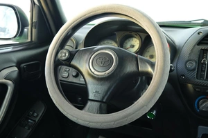 Внедорожник Toyota RAV4 2001 года, 1089000 рублей, Омск