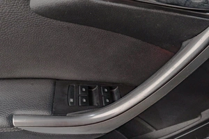 Хетчбэк Opel Astra 2011 года, 699000 рублей, Челябинск