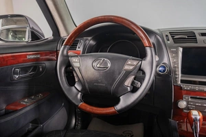Седан Lexus LS 2010 года, 2279000 рублей, Томск