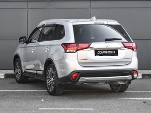 Внедорожник Mitsubishi Outlander 2018 года, 2329000 рублей, Кирилловка