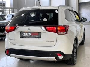 Внедорожник Mitsubishi Outlander 2015 года, 1787000 рублей, Солонцы