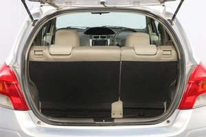 Хетчбэк Toyota Vitz 2010 года, 749000 рублей, Новосибирск