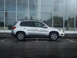 Внедорожник Volkswagen Tiguan 2011 года, 1110000 рублей, Нижний Новгород