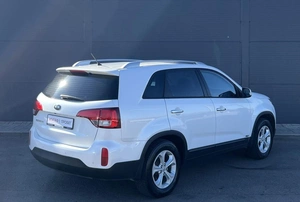 Внедорожник Kia Sorento 2015 года, 1920000 рублей, Солонцы