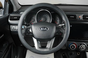 Седан Kia Rio 2011 года, 899000 рублей, Тюмень
